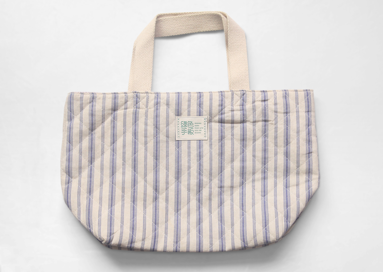 Green Hands :: labels