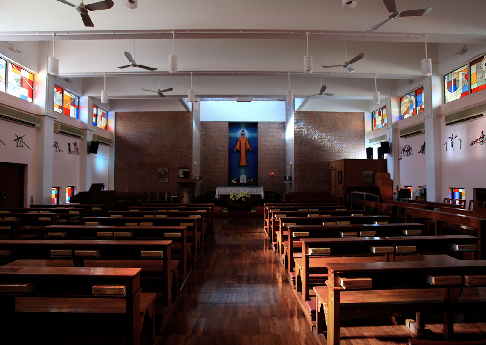 Ricci Hall Chapel :: revamp with stained glass design