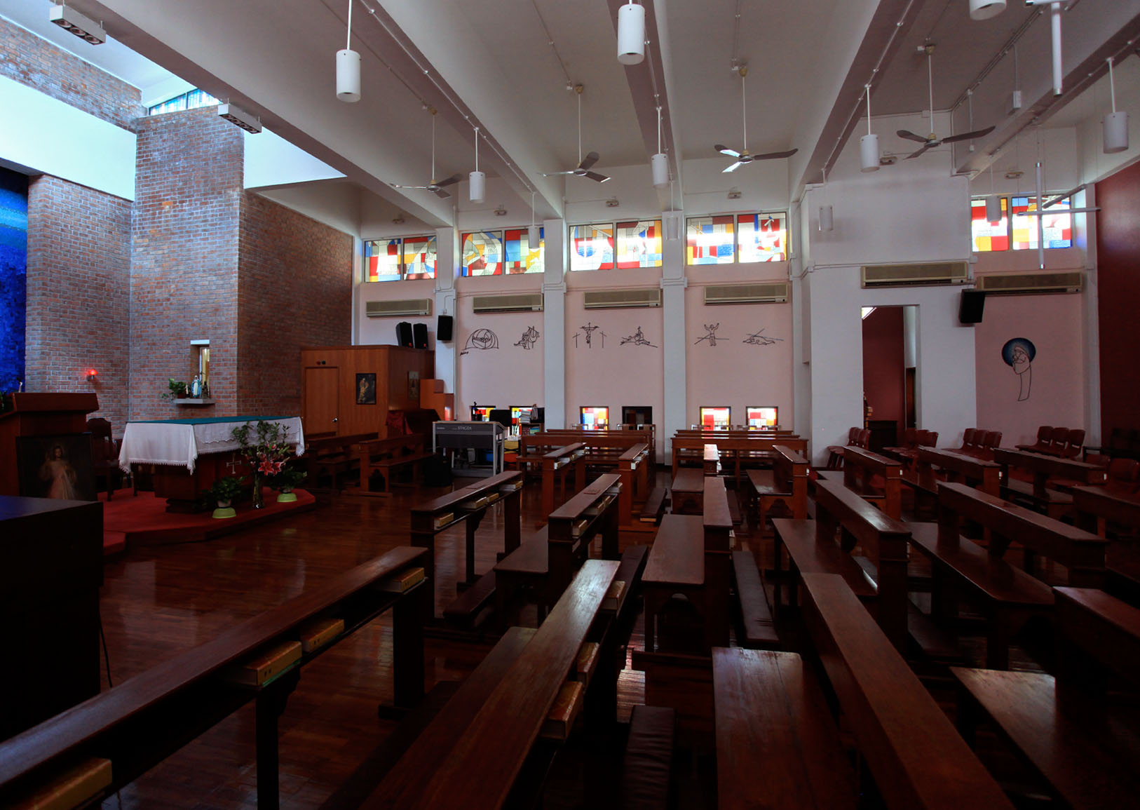 Ricci Hall Chapel :: revamp with stained glass design