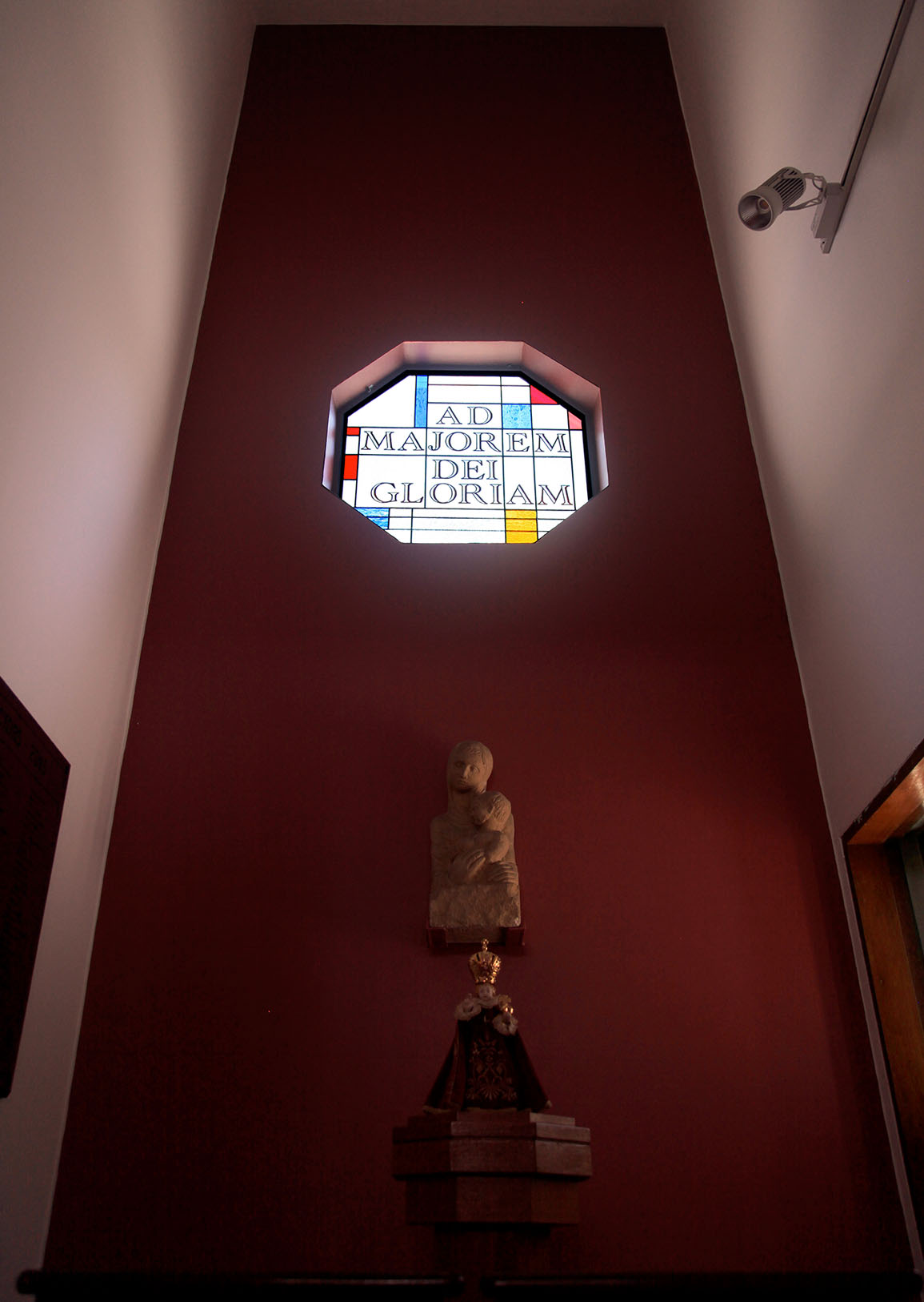 Ricci Hall Chapel :: revamp with stained glass design